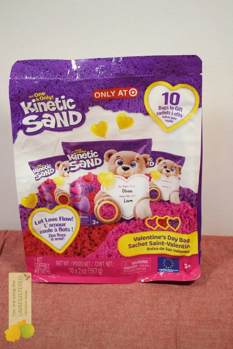 Kinetic Sand Valentine's Day Bag with 10 Pouches
